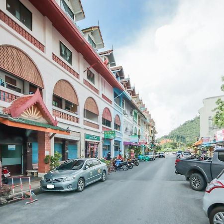 Oyo 1163 Eden Hostel Phuket Eksteriør bilde
