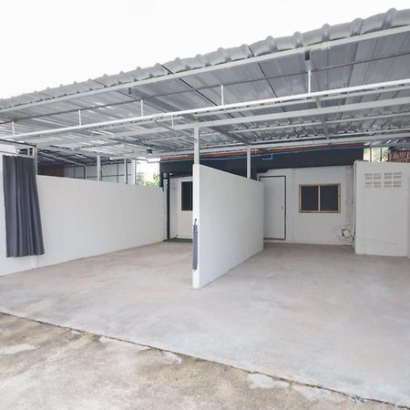 Oyo 1163 Eden Hostel Phuket Eksteriør bilde