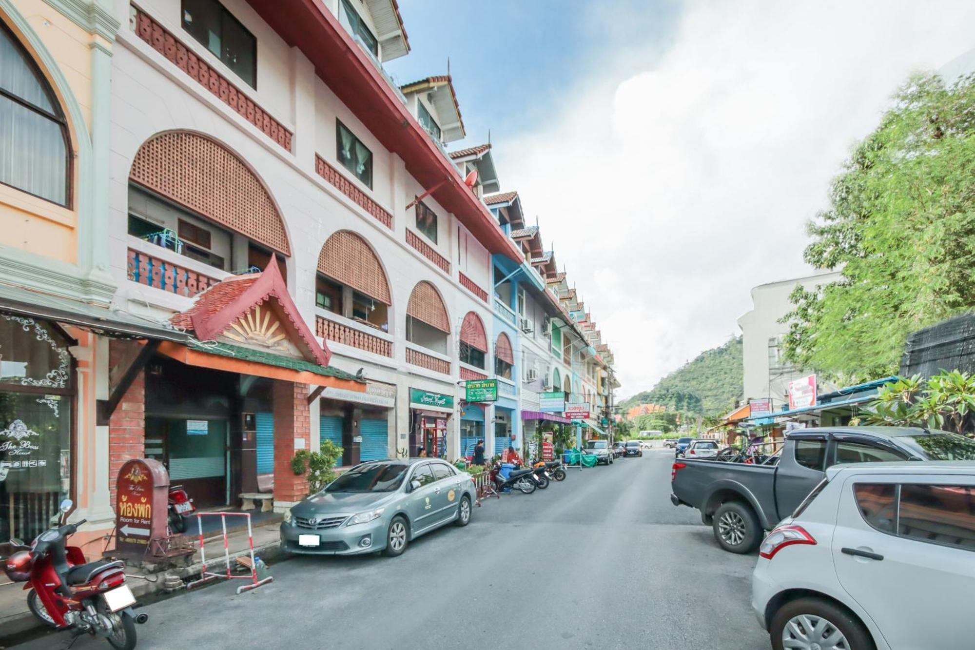 Oyo 1163 Eden Hostel Phuket Eksteriør bilde
