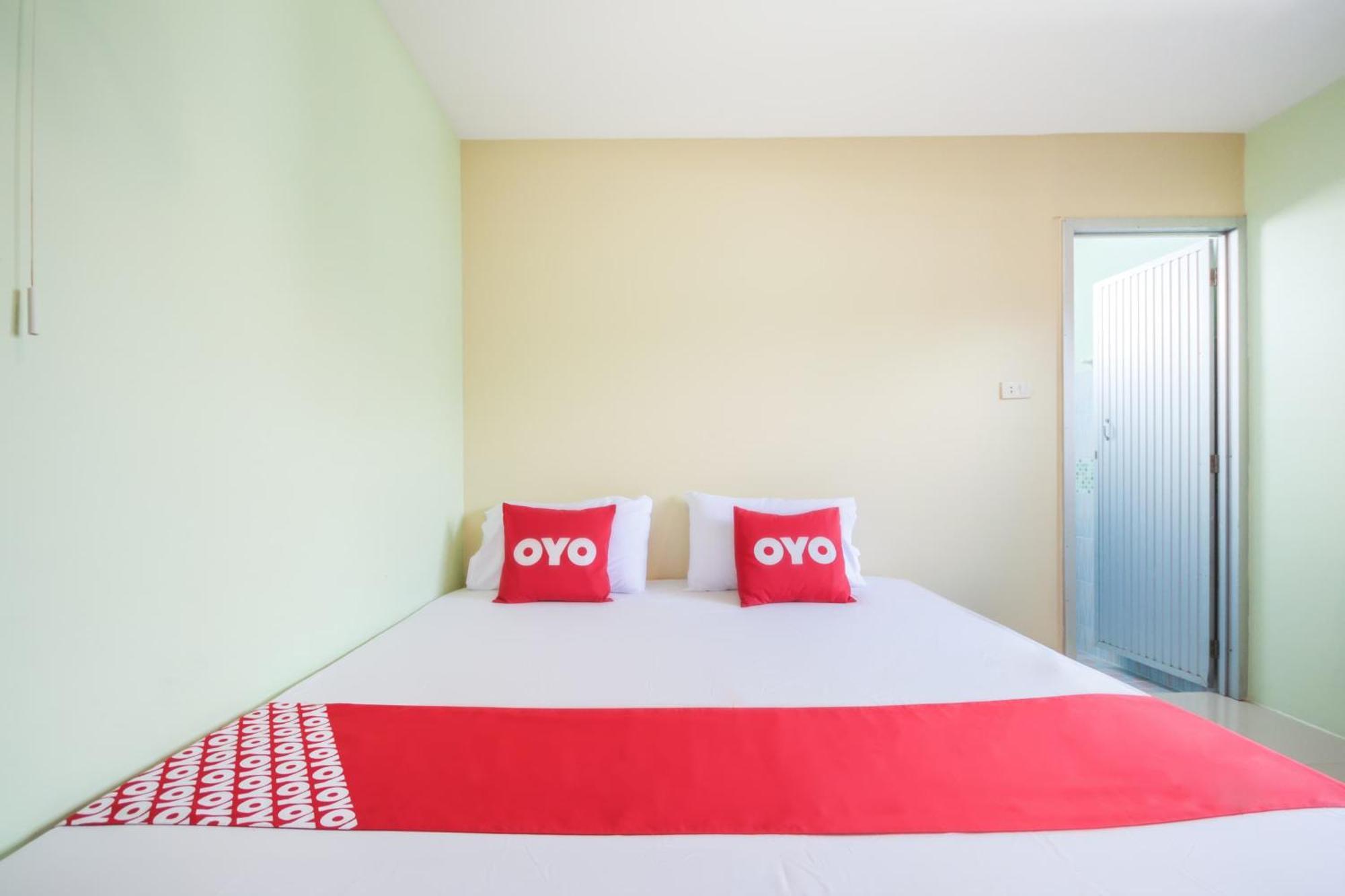 Oyo 1163 Eden Hostel Phuket Eksteriør bilde