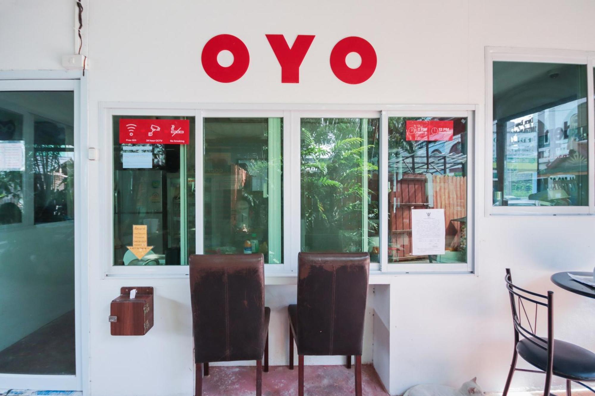 Oyo 1163 Eden Hostel Phuket Eksteriør bilde