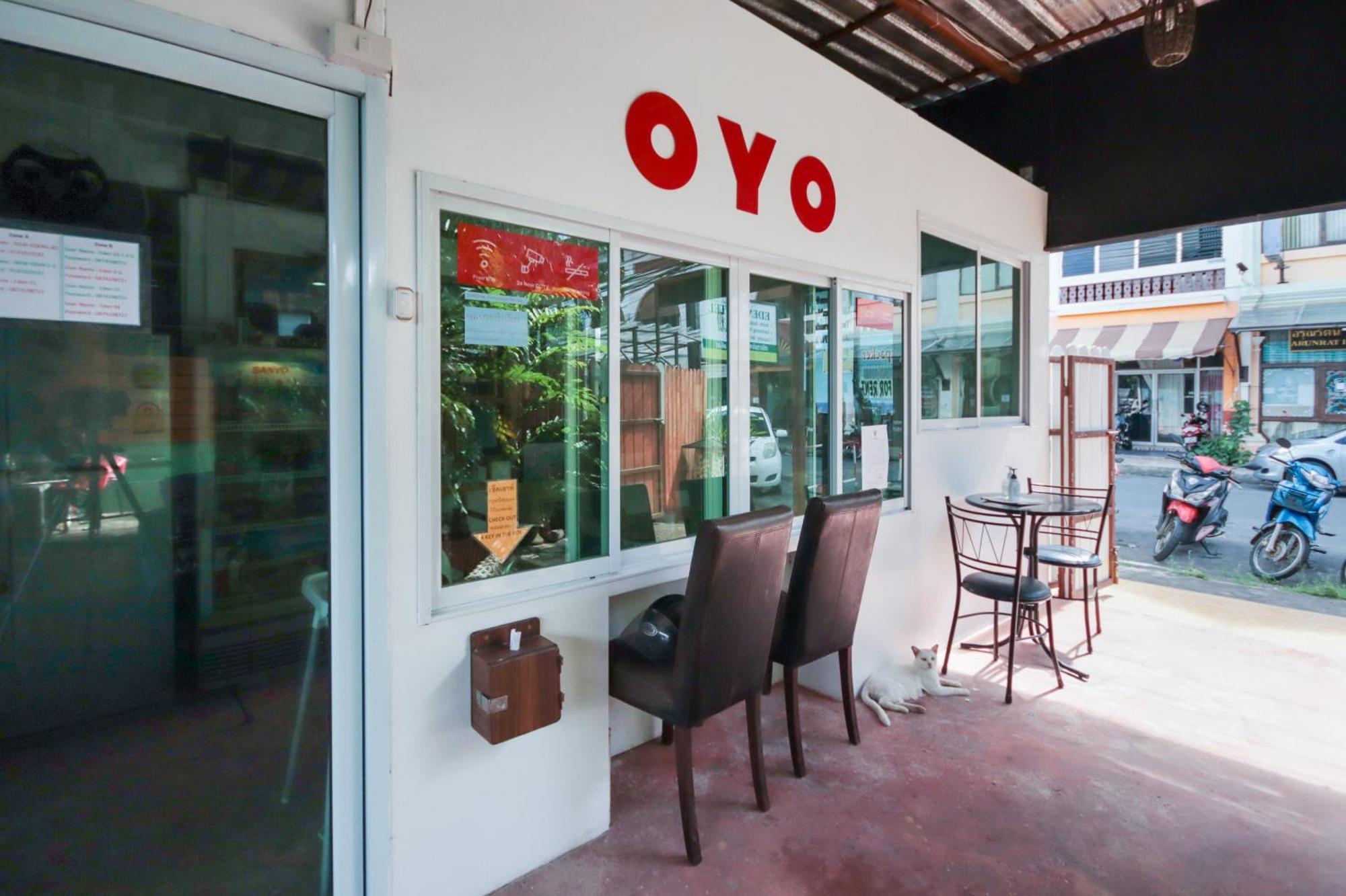 Oyo 1163 Eden Hostel Phuket Eksteriør bilde