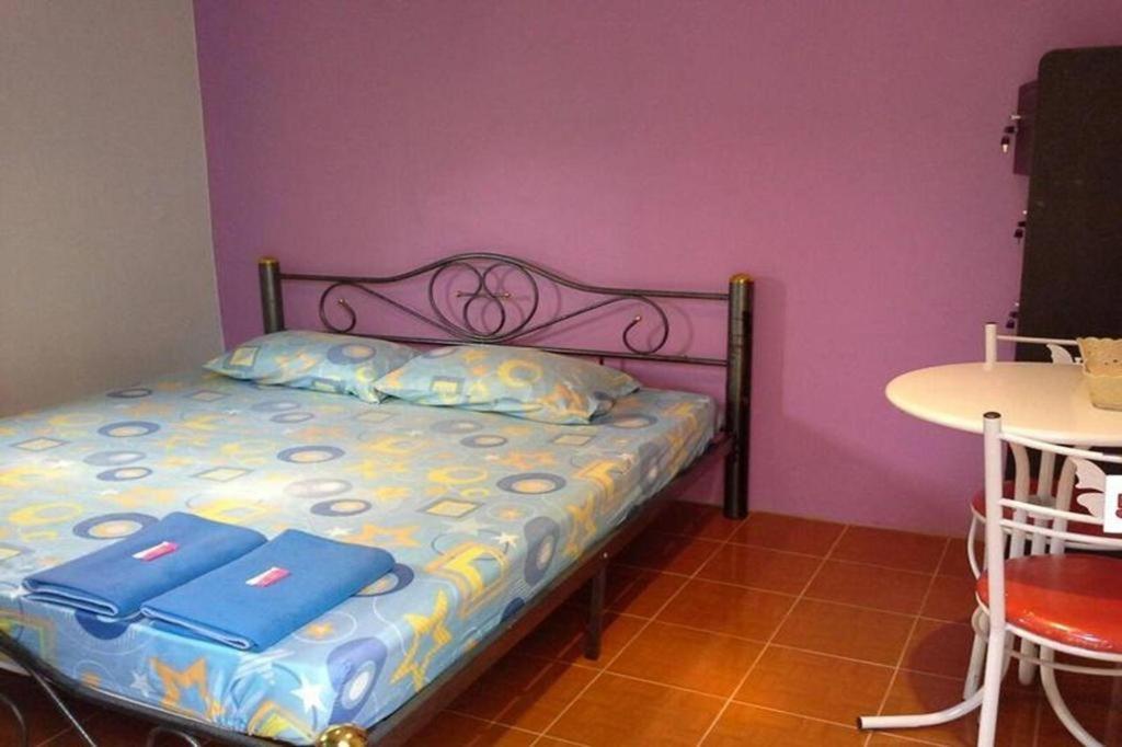 Oyo 1163 Eden Hostel Phuket Eksteriør bilde