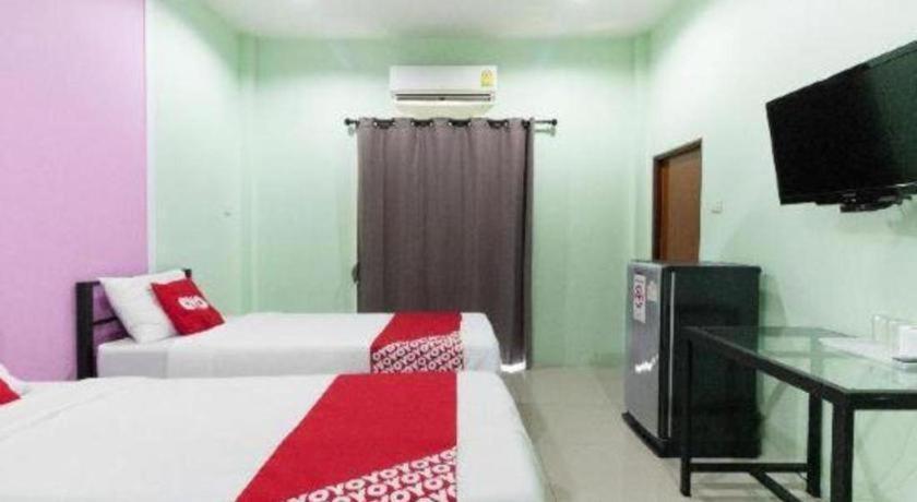 Oyo 1163 Eden Hostel Phuket Eksteriør bilde